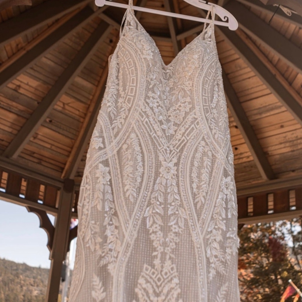 Sottero and Midgley Cream Lace Wedding Dress